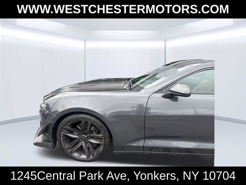 Used 2016 Chevrolet Camaro SS RWD image 9
