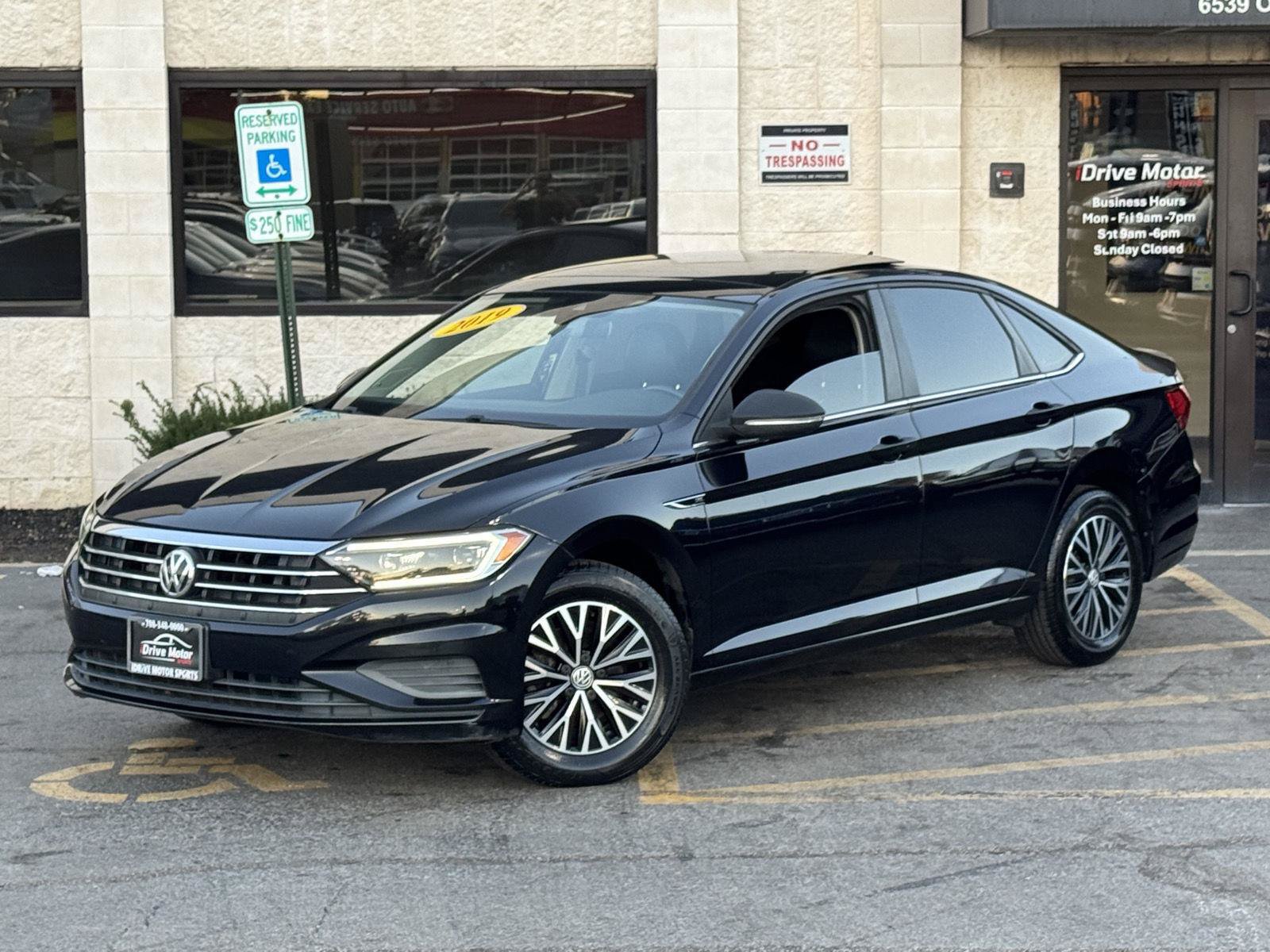 Used 2019 Volkswagen Jetta SEL FWD image 4