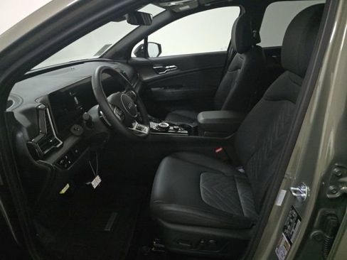 Used 2025 Kia Sportage X-Line AWD/4WD image 7