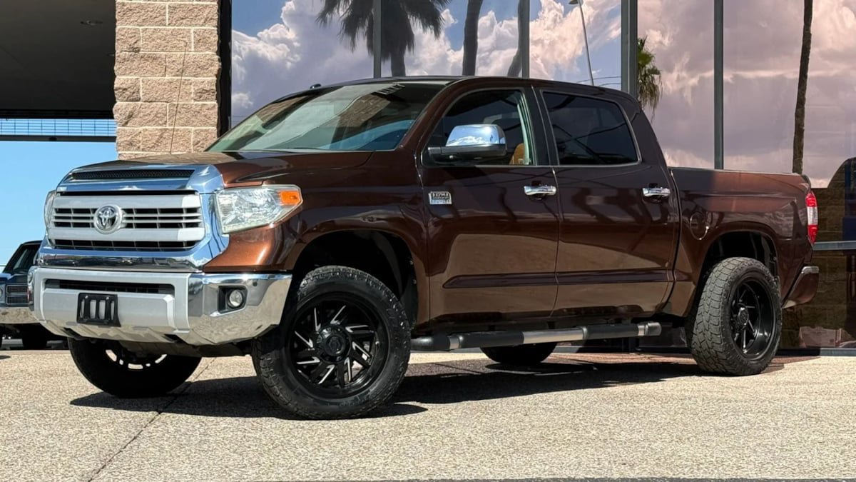 Used 2015 Toyota Tundra 1794 Edition AWD/4WD image 2