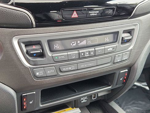 Certified 2022 Honda Passport TrailSport image 15