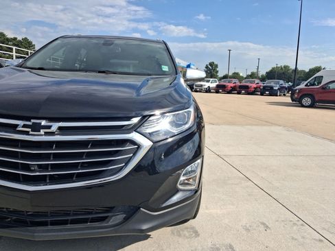 Used 2020 Chevrolet Equinox Premier FWD image 9