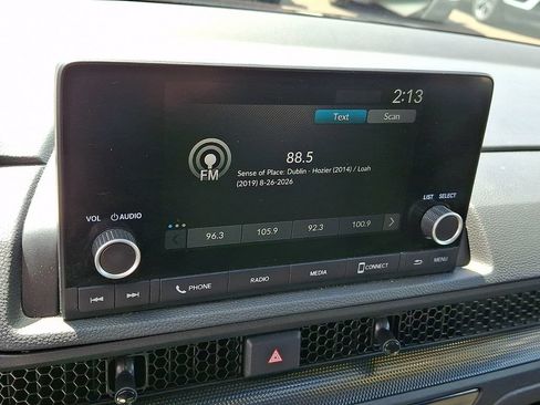 Used 2025 Honda CR-V LX image 17