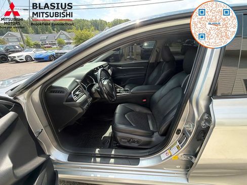 Used 2019 Toyota Camry XSE FWD image 22