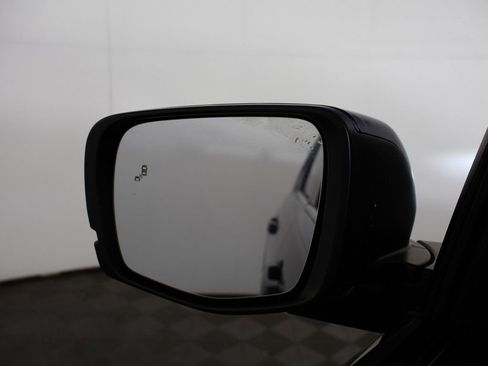 Used 2023 Honda Pilot Touring image 41