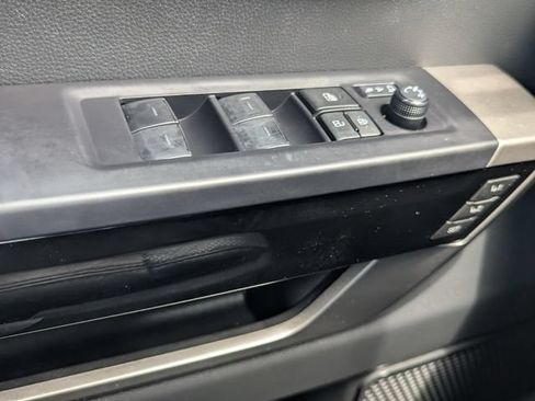 Used 2024 Toyota Tundra Limited AWD/4WD image 28