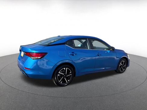 Used 2025 Nissan Sentra SV image 14