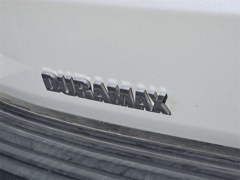 Used 2025 Chevrolet Tahoe High Country image 18