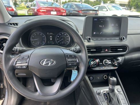 Used 2022 Hyundai Kona SE FWD image 15