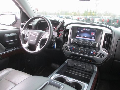 Used 2015 GMC Sierra 1500 SLT w/ SLT Crew Cab Value Package image 24