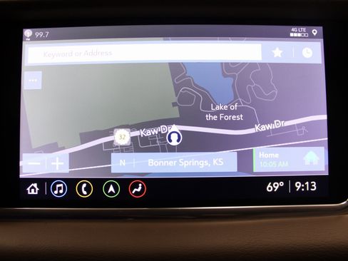 Used 2021 GMC Yukon XL Denali image 39