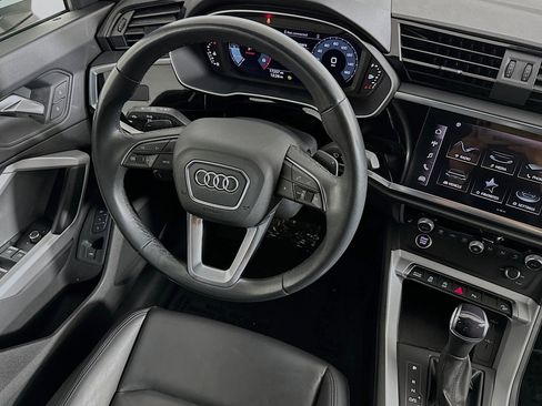 Used 2023 Audi Q3 2.0T Premium w/ Convenience Package image 6