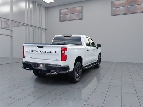 Used 2023 Chevrolet Silverado 1500 LT Trail Boss w/ LPO, Dark Essentials Package image 8
