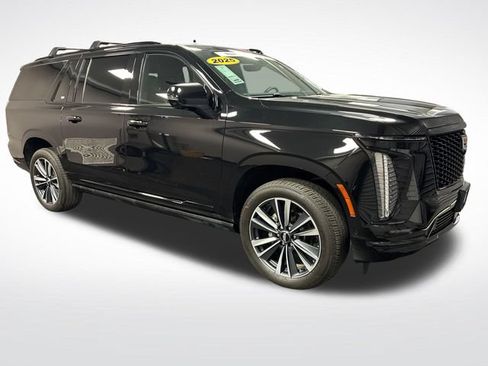 Certified 2025 Cadillac Escalade ESV Sport AWD/4WD image 14