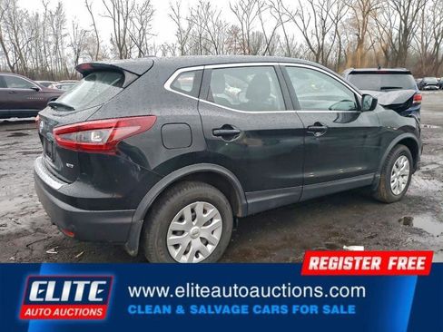 Used 2020 Nissan Rogue Sport S image 5