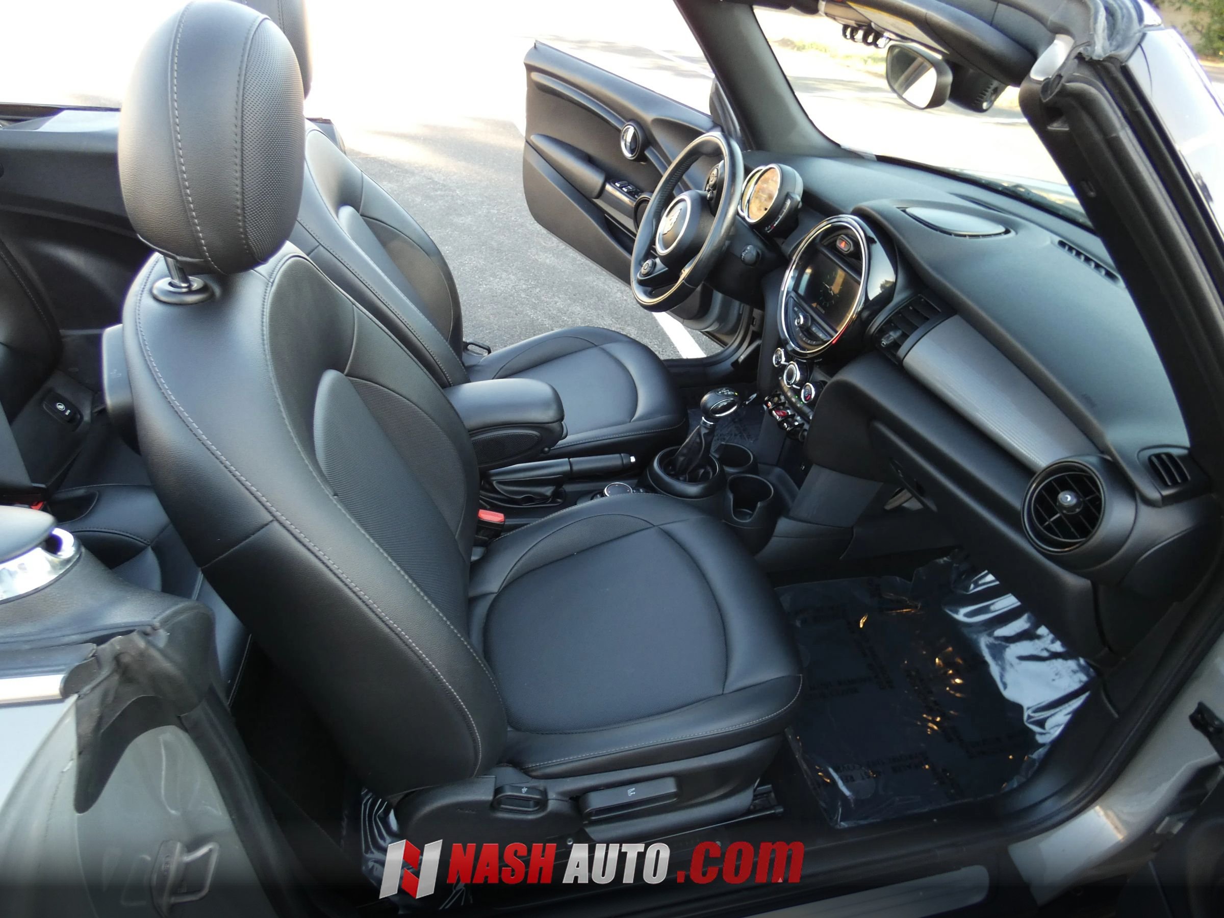 Used 2019 MINI Cooper Convertible FWD image 21