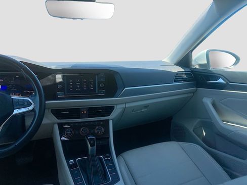 Used 2023 Volkswagen Jetta SE FWD image 24