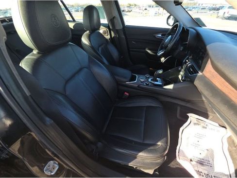 Used 2020 Alfa Romeo Giulia Ti w/ Nero Edizione image 14