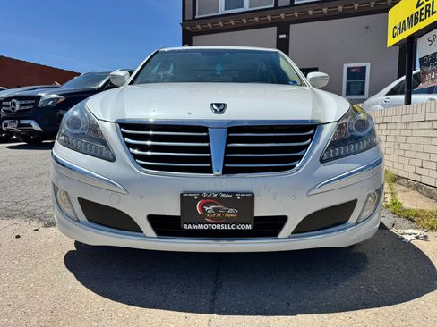 Used 2013 Hyundai Equus Signature RWD image 8