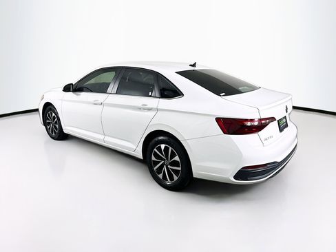 Used 2024 Volkswagen Jetta S image 5