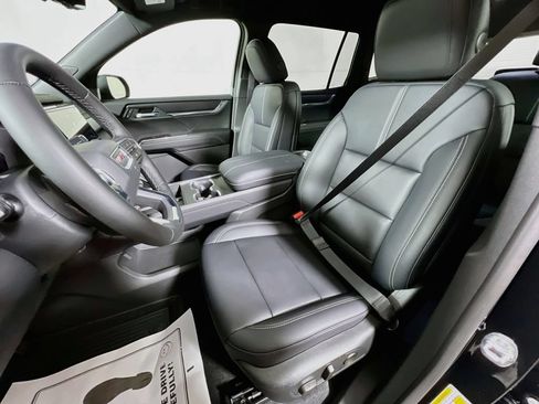New 2026 GMC Acadia Elevation w/ Elevation Premium Package AWD/4WD image 19