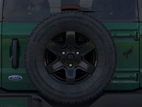 New 2025 Ford Bronco Outer Banks w/ Black Appearance Package image 24