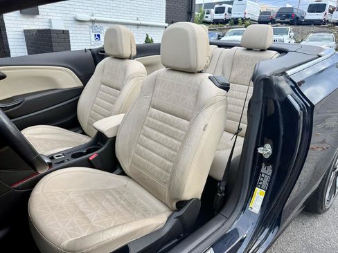 Used 2018 Buick Cascada Premium FWD image 30