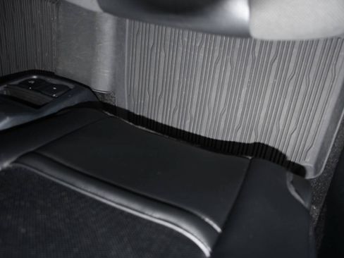 Used 2019 Ford Edge ST w/ Equipment Group 401A AWD/4WD image 17