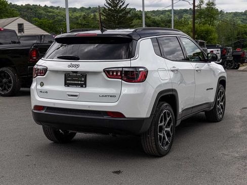 Used 2026 Jeep Compass Limited AWD/4WD image 4