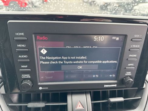 Used 2022 Toyota RAV4 XLE AWD/4WD image 18