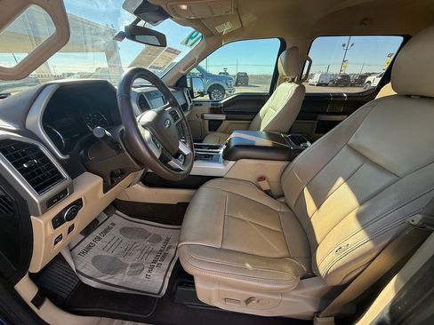 Used 2019 Ford F150 Lariat image 11