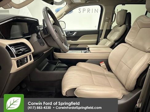 Used 2024 Lincoln Navigator Reserve image 38