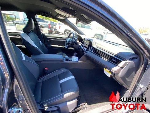 New 2026 Toyota Camry SE w/ Convenience Package FWD image 10