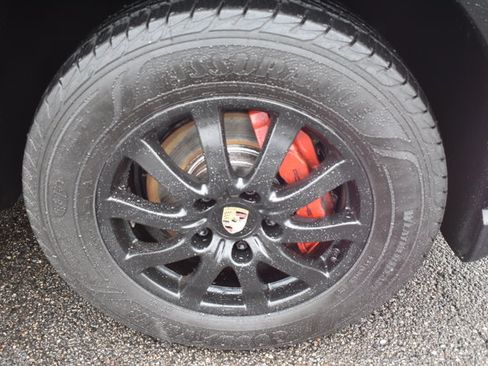 Used 2010 Porsche Cayenne AWD/4WD image 48