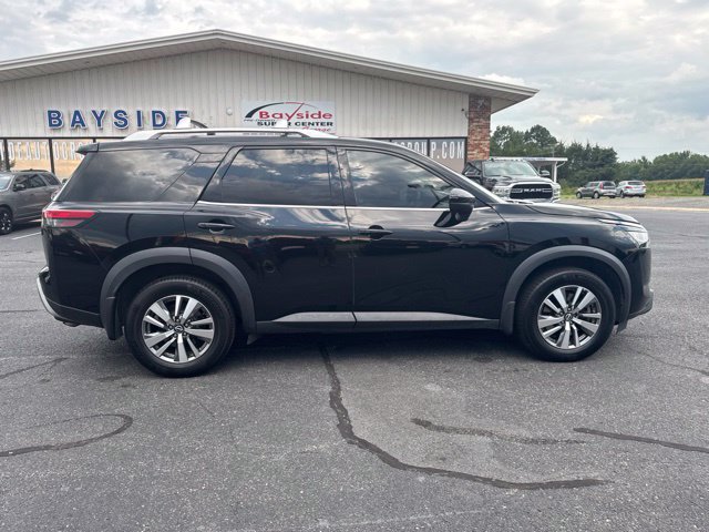 Used 2022 Nissan Pathfinder SL AWD/4WD image 12