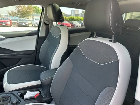 New 2026 Volkswagen Taos SE AWD/4WD image 11