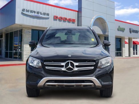 Used 2019 Mercedes-Benz GLC 300 4MATIC image 5