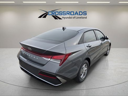 New 2026 Hyundai Elantra SE image 5