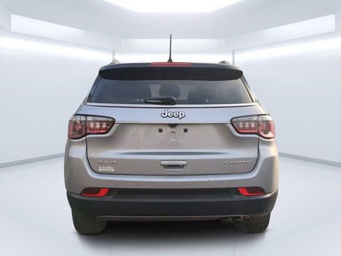 Used 2022 Jeep Compass Limited image 4