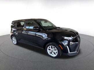 Used 2025 Kia Soul LX w/ LX Technology Package FWD video 2
