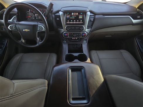 Used 2015 Chevrolet Tahoe LT image 9