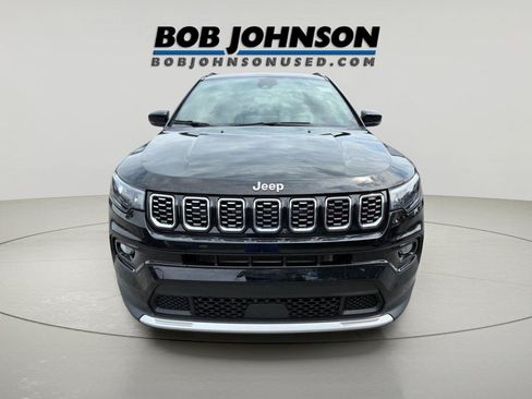 Used 2024 Jeep Compass Limited AWD/4WD image 2