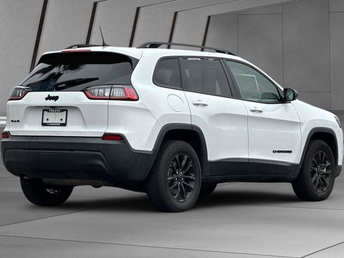 Used 2023 Jeep Cherokee Altitude Lux image 4