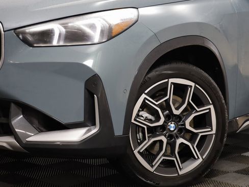 Certified 2025 BMW X1 xDrive28i w/ Technology Package image 3