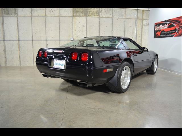 Used 1994 Chevrolet Corvette Coupe RWD image 7