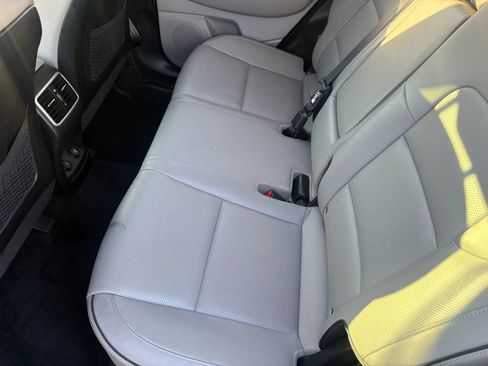 Used 2021 Kia Sportage EX w/ EX Technology Package FWD image 8