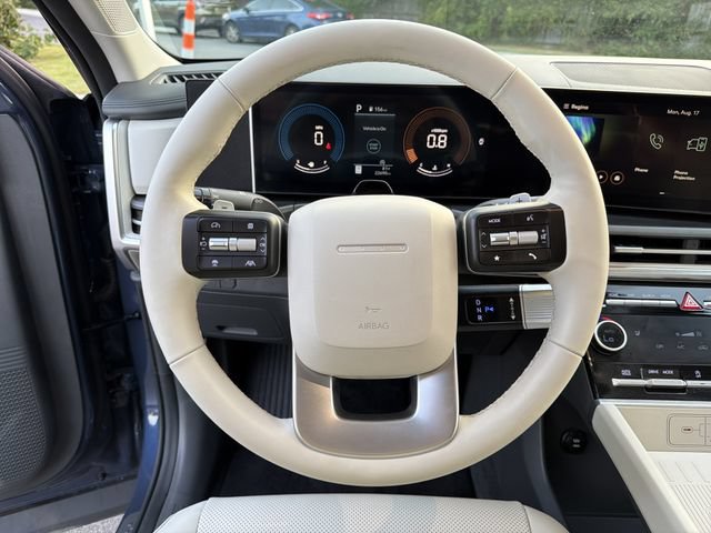 Used 2025 Hyundai Santa Fe SEL FWD image 26