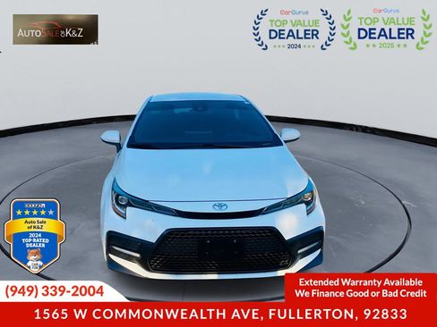 Used 2020 Toyota Corolla SE image 2
