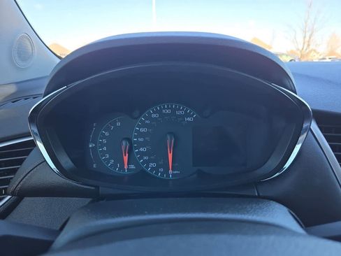 Used 2020 Chevrolet Trax LS image 28