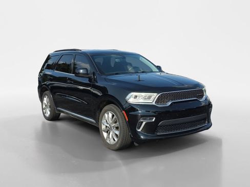 Used 2022 Dodge Durango SXT w/ Anodized Platinum Package RWD image 2